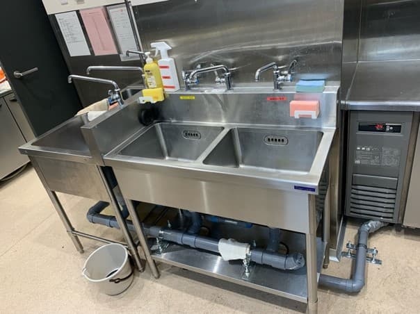 区画内 共同利用 厨房(2層シンク)