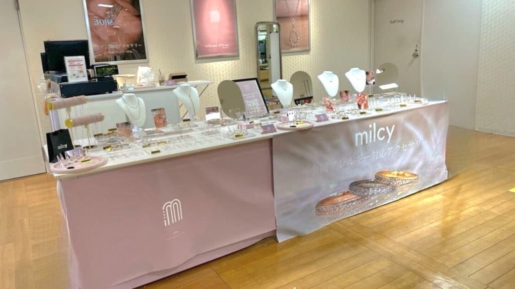 2階 パブリックスペース【物販・PR】エスカレーター正面の好立地コンパクトスペース1