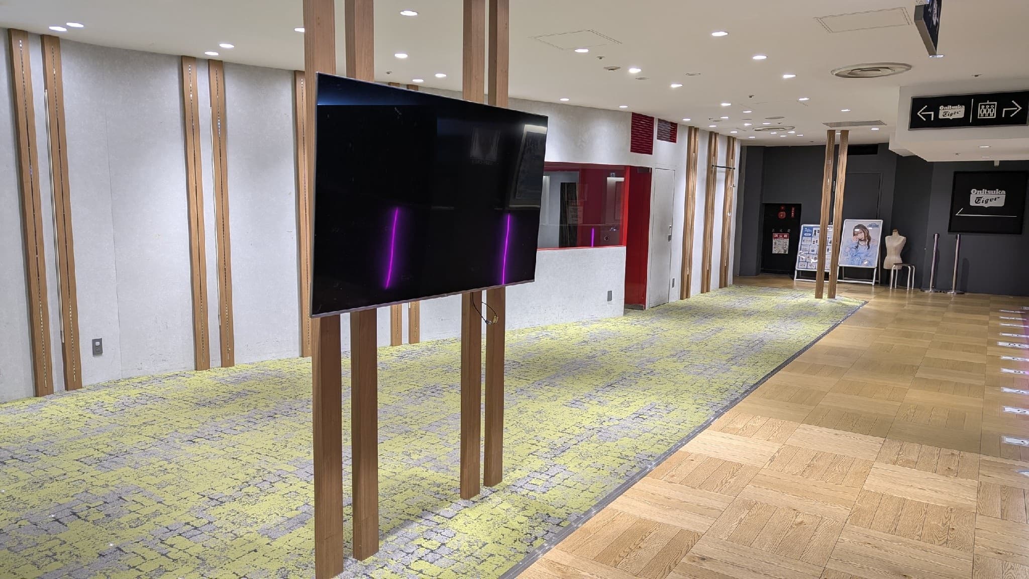 2階 カレンダリウムD05【物販・PR・展示会】屋外からの視認性抜群、大型モニター完備