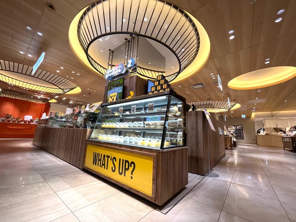 デジタルサイネージ、冷蔵ケースのショップロゴ、ポスター等、各種販促サポートもご相談ください。