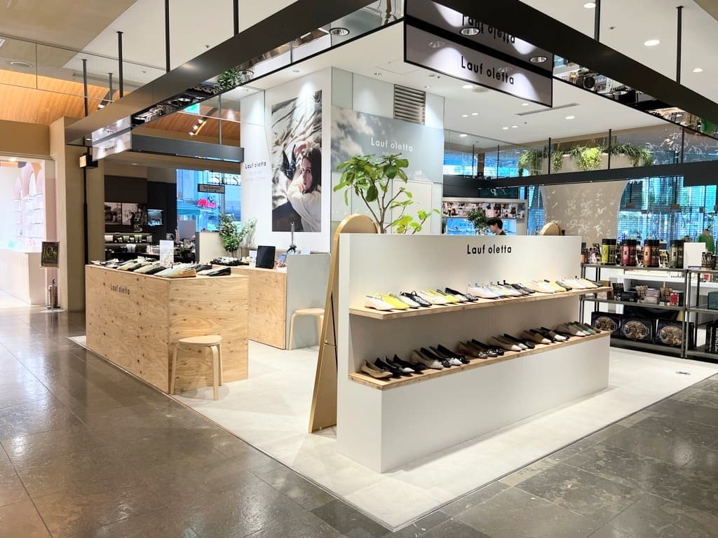 1階 カレンダリウムD01【物販・PR】有楽町マルイの顔ともいえるフロアのエスカレーター前の好立地1