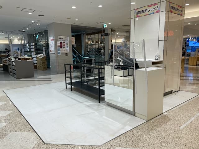 2階 カレンダリウムD05【食物販・物販】上下エスカレーター正面、大きなポスタースペースあり1